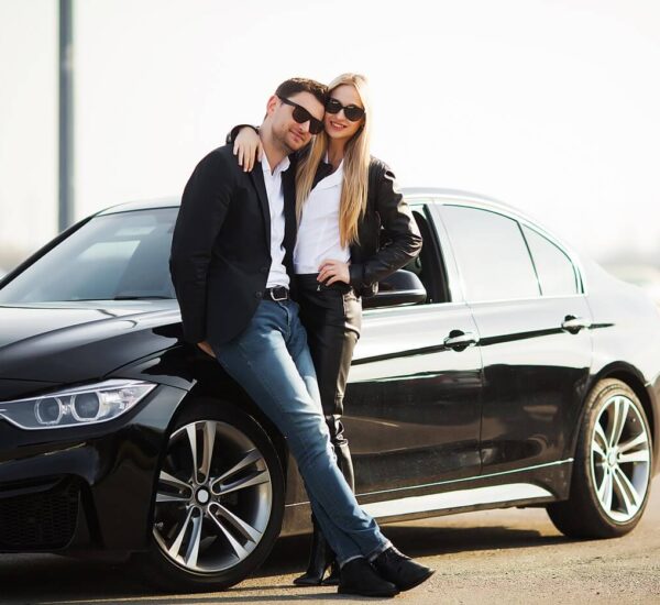 happy-young-couple-chooses-buying-new-car-family (1) happy-young-couple-chooses-buying-new-car-family (1)